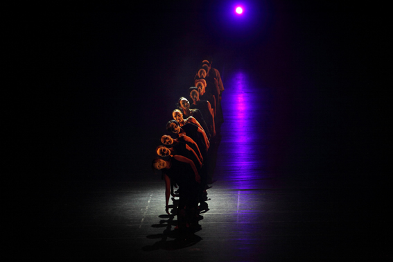 대전예술의전당은 오는 10일 아트홀에서 올해 첫 공연인 '무대속으로'를 무대에 올린다. 사진은 연습장면.