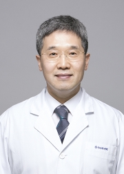 김창남 교수